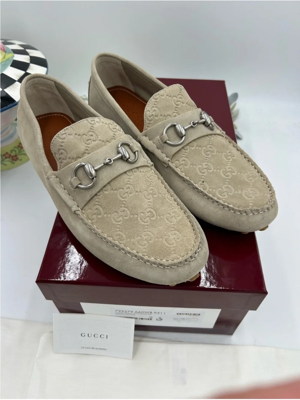 Men’s Gucci suede oatmeal horse bit driver loafer size 9 fits 10 US